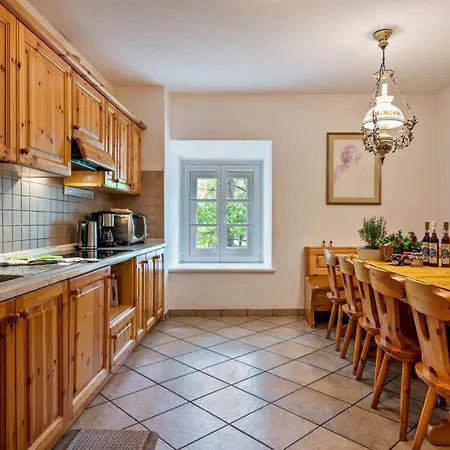 Apartment Chateau Ciasa Solda Luxe Saslonch Vigo di Fassa